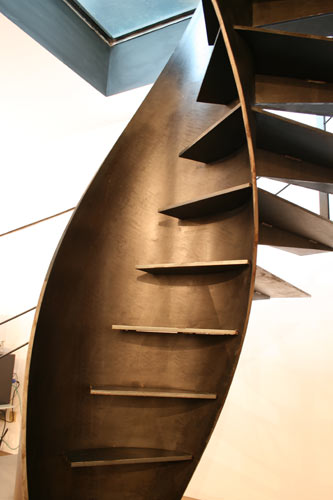 sandrini-scale-metal-spiral-staircase-design-3.jpg