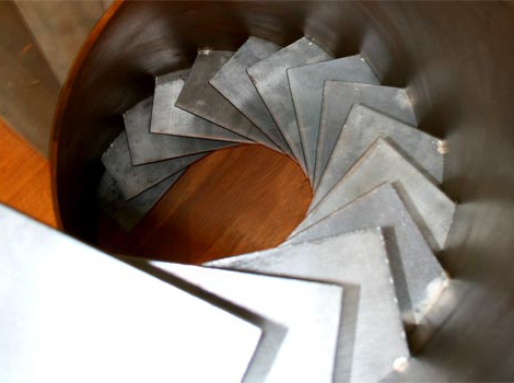 sandrini-scale-metal-spiral-staircase-design-4.jpg