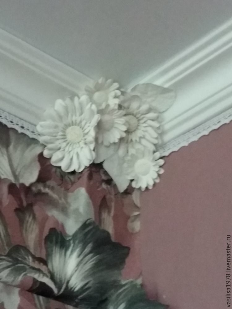 Декорируем потолок интерьерными цветами, фото № 10